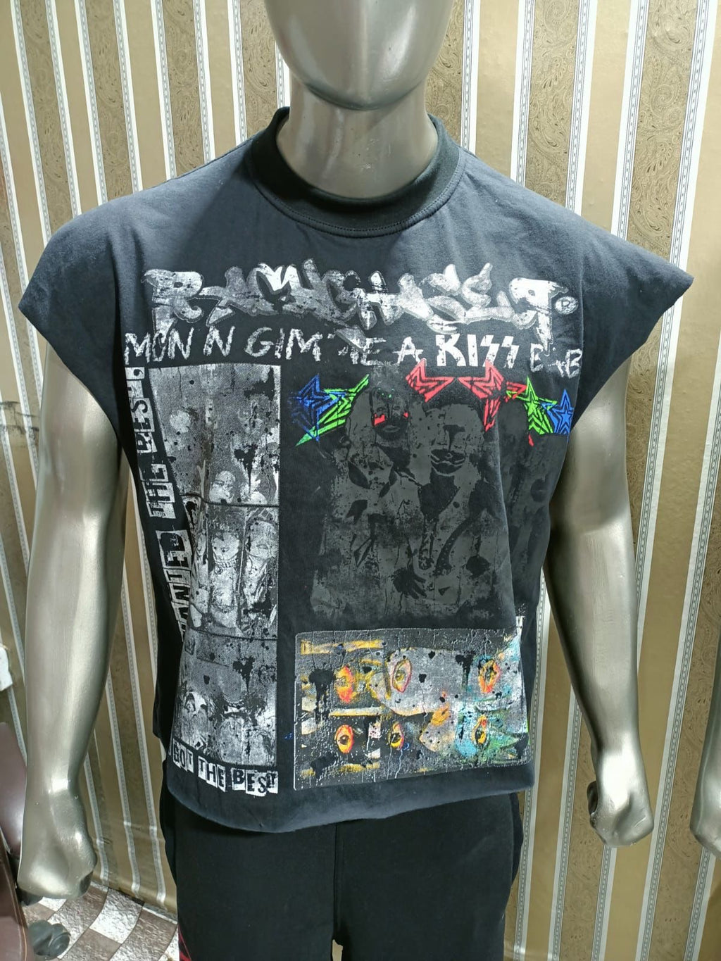 RackChaser “KISS ME” Tee